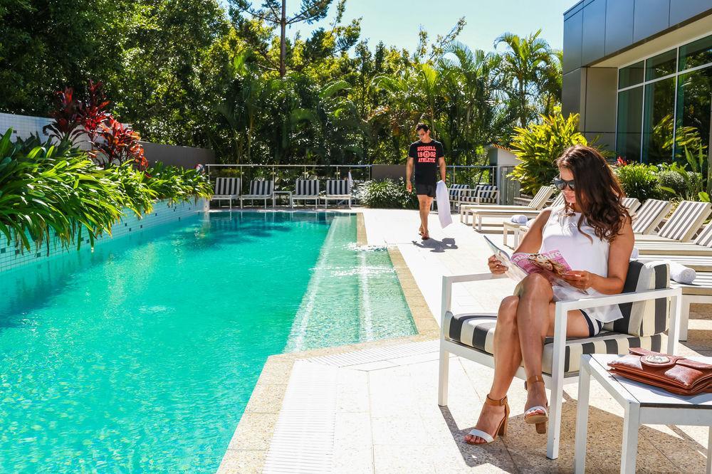 โรงแรมเดอะพอยท์บริสเบน ภายนอก รูปภาพ The pool at the Emporium Hotel South Bank