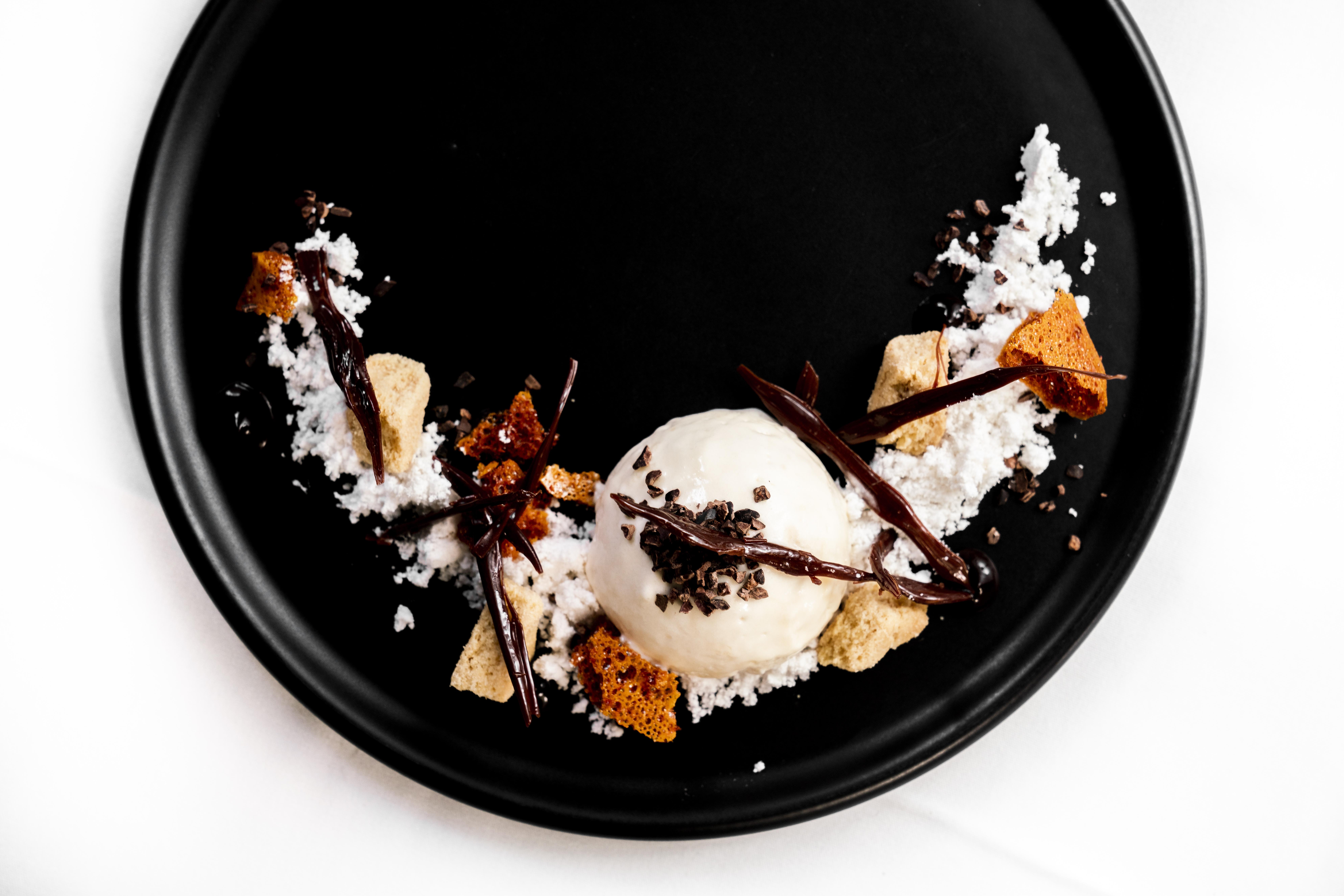 โรงแรมเดอะพอยท์บริสเบน ภายนอก รูปภาพ A dessert